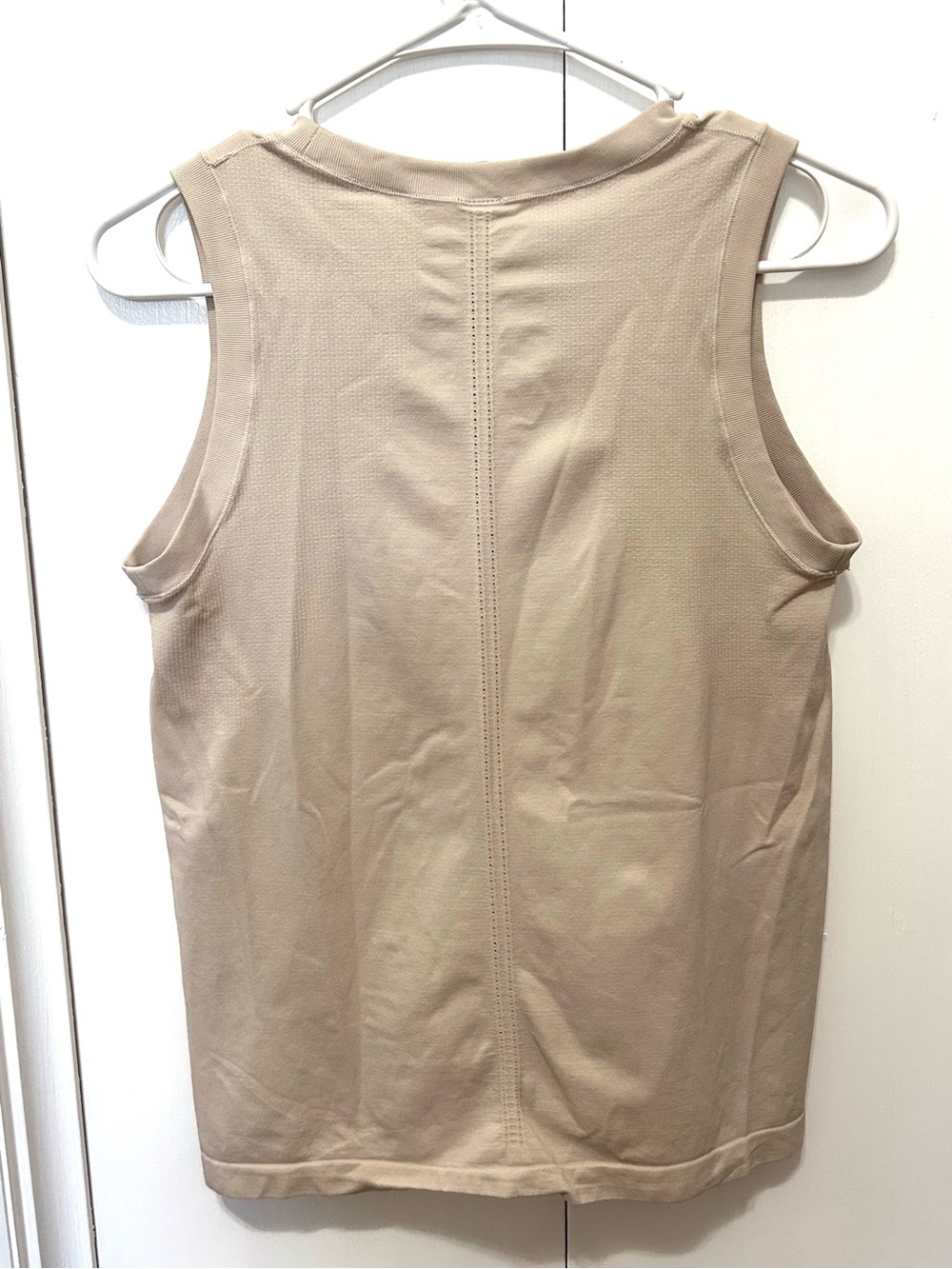 Yogalicious Beige Rib-Trim Center-Stitch Tank - Picture 3 of 3